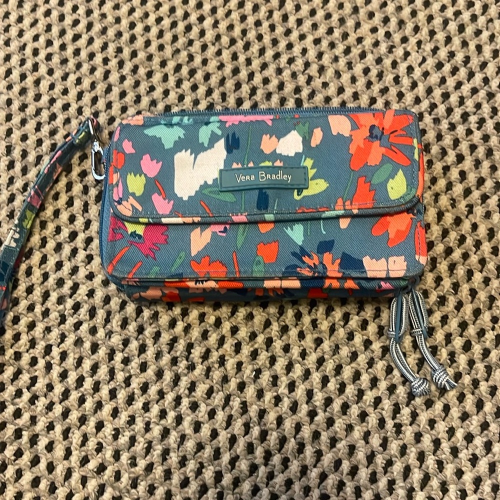 Vera Bradley wrislet wallet